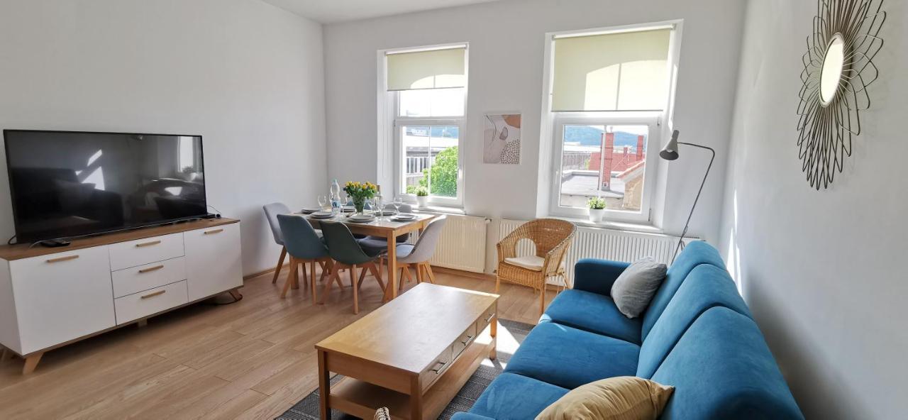 Słoneczny apartament blisko jeziora i gór Bielawa  Zewnętrze zdjęcie