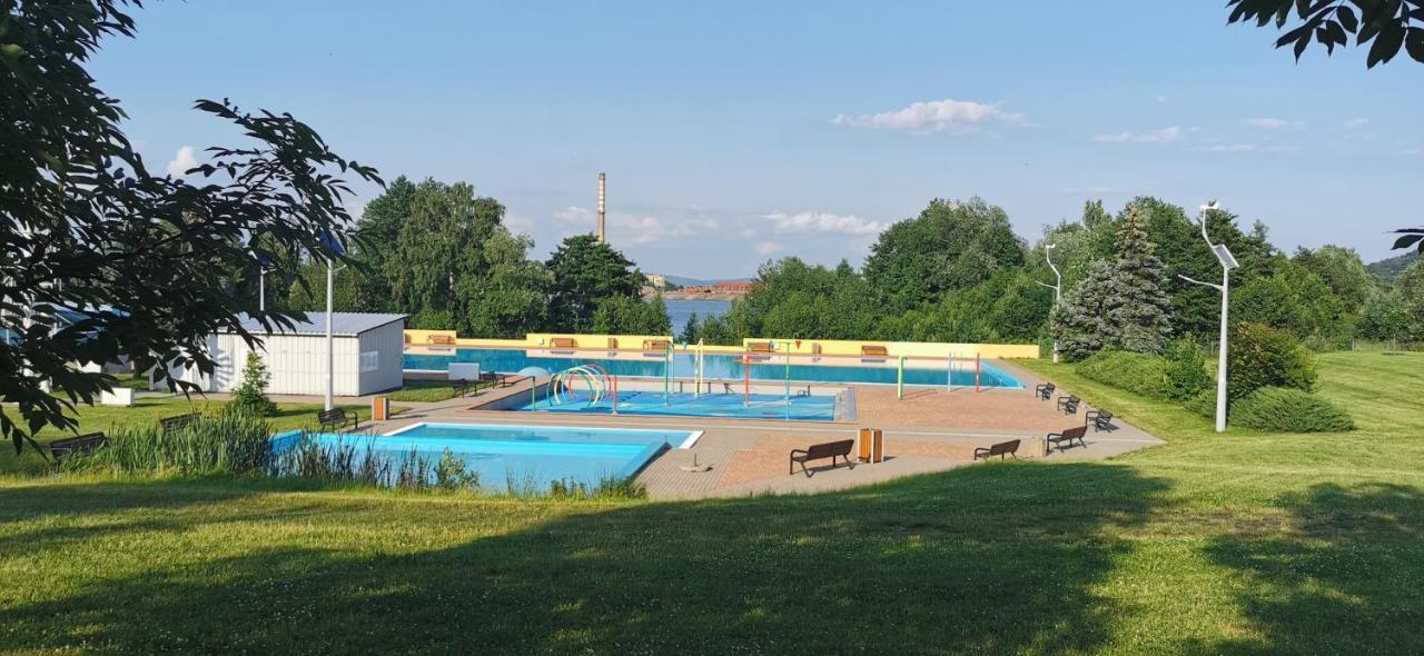 Słoneczny apartament blisko jeziora i gór Bielawa  Zewnętrze zdjęcie