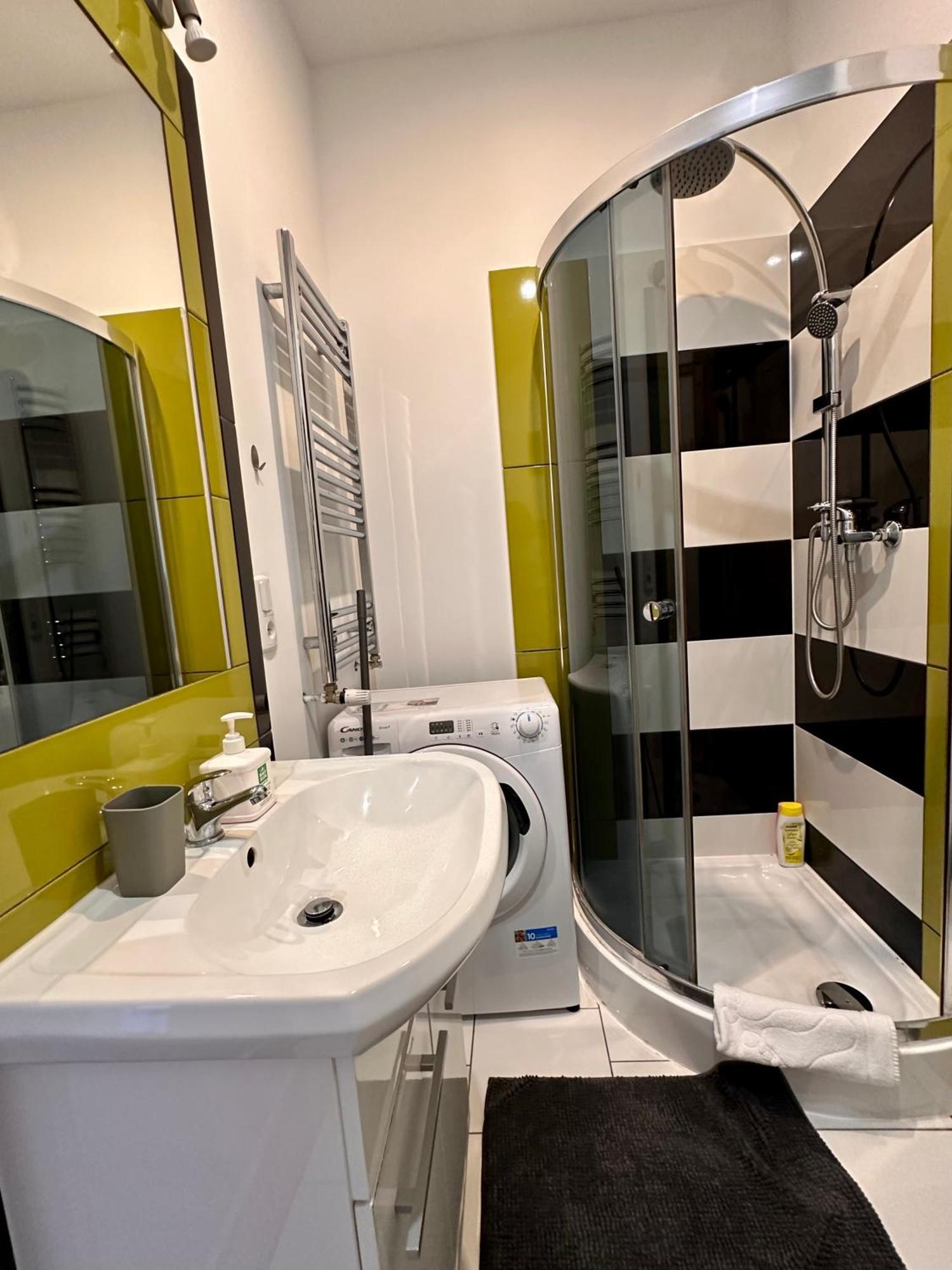 Słoneczny apartament blisko jeziora i gór Bielawa  Zewnętrze zdjęcie